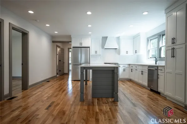 $809,900 | 215 Holman Avenue, Athens, GA 30606