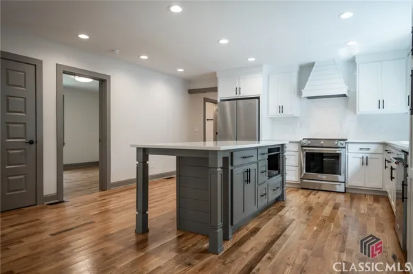 $809,900 | 215 Holman Avenue, Athens, GA 30606