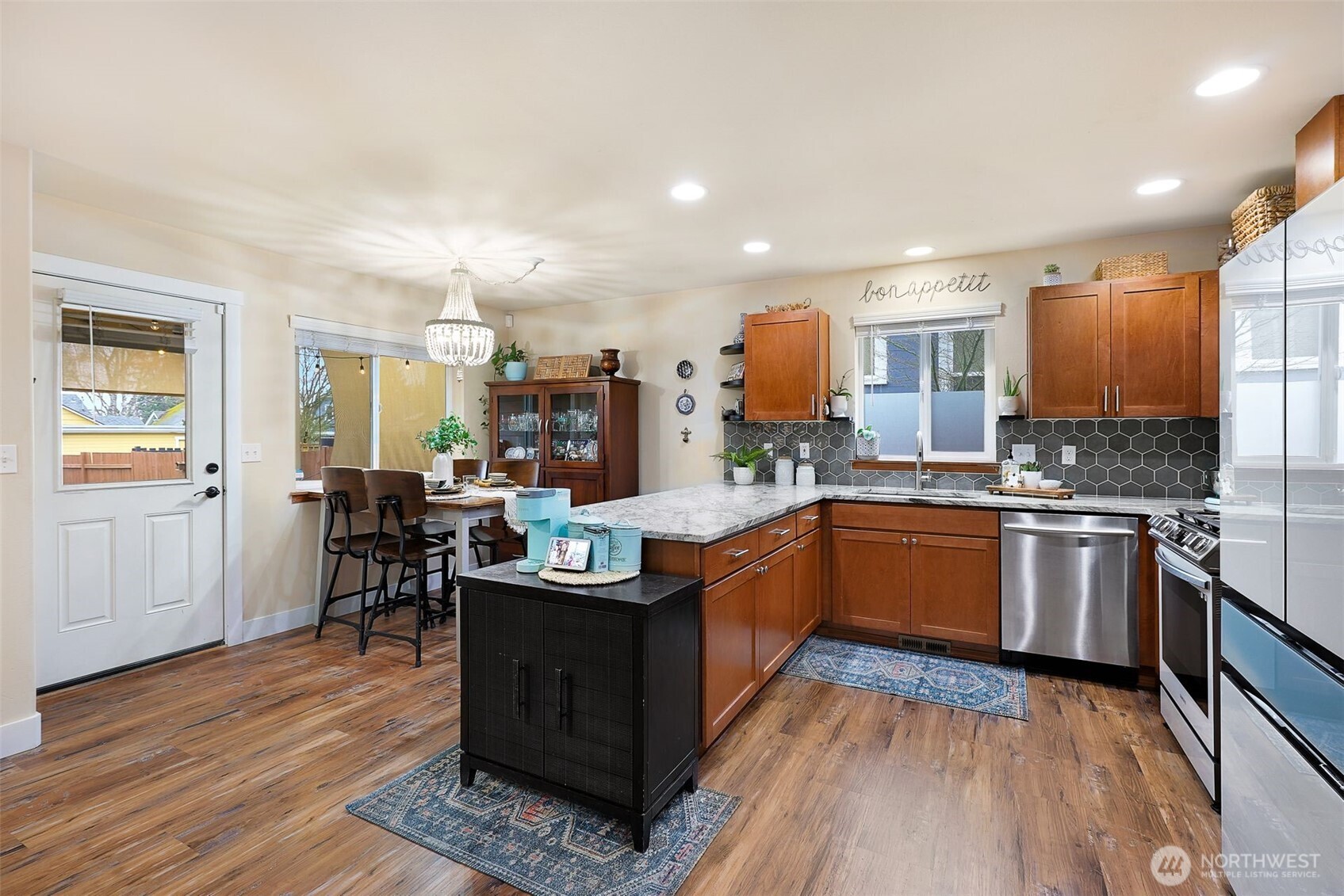 2413 Fulton Street Everett, WA 98201 - Photo 6 of 30