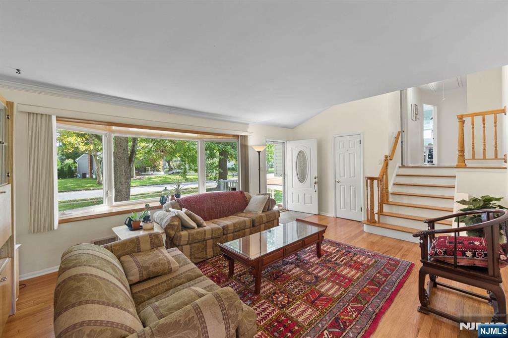 299 Charnwood Road New Providence, NJ 07974 - Photo 7 of 41 Gallery Image 7