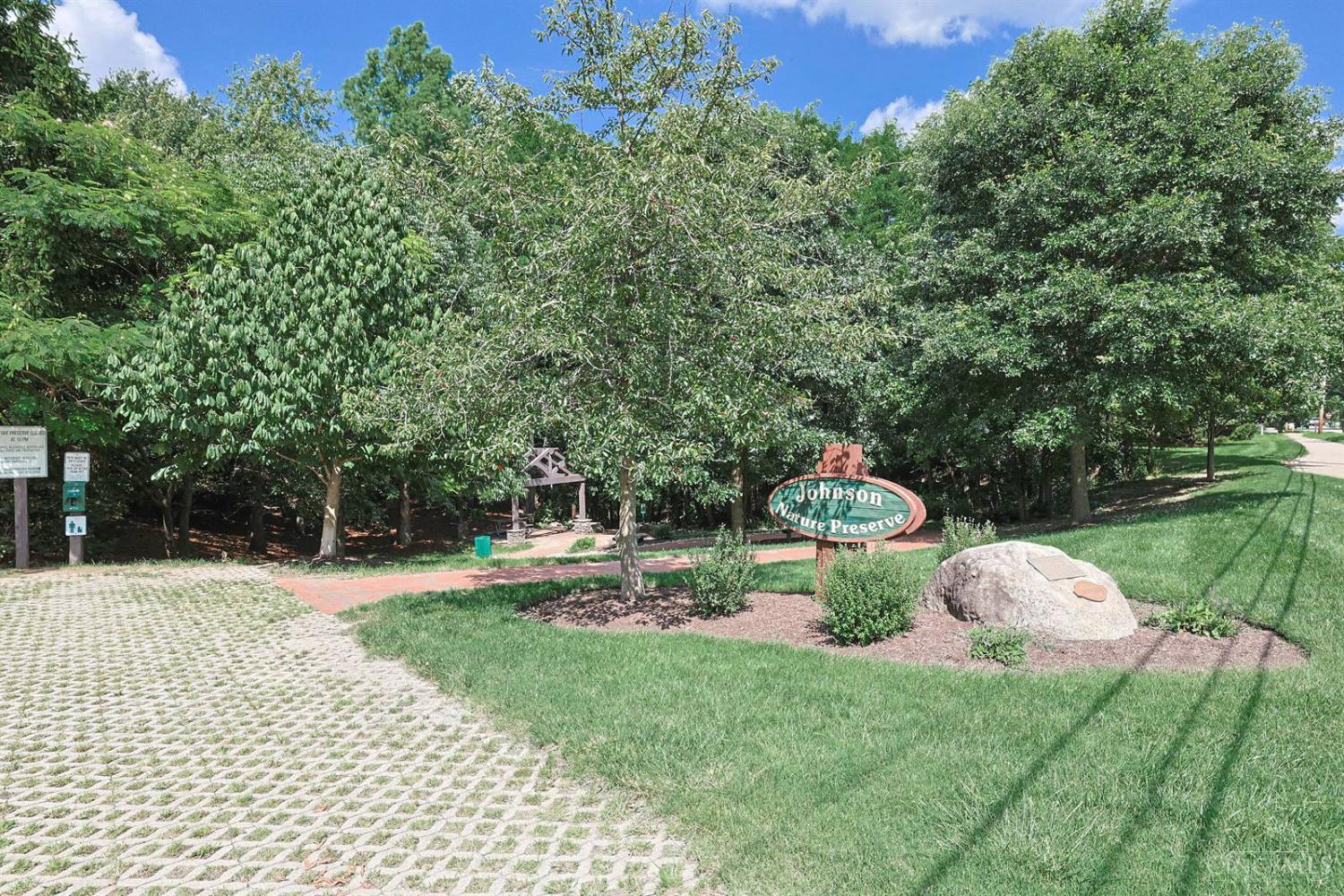 10820 Deerfield Road Montgomery, OH 45242 - Photo 4 of 10 Gallery Image 4