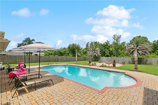 $408,000 | 2920 Acorn Drive, Violet, LA 70092