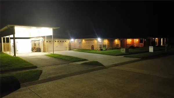 $408,000 | 2920 Acorn Drive, Violet, LA 70092