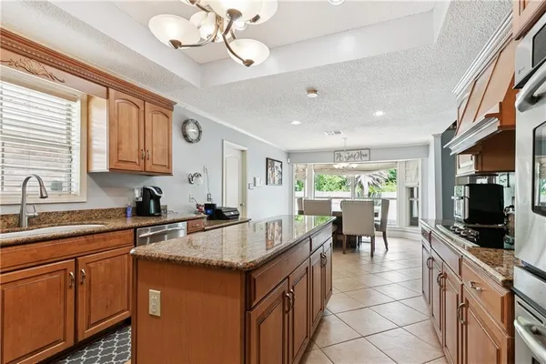 $408,000 | 2920 Acorn Drive, Violet, LA 70092