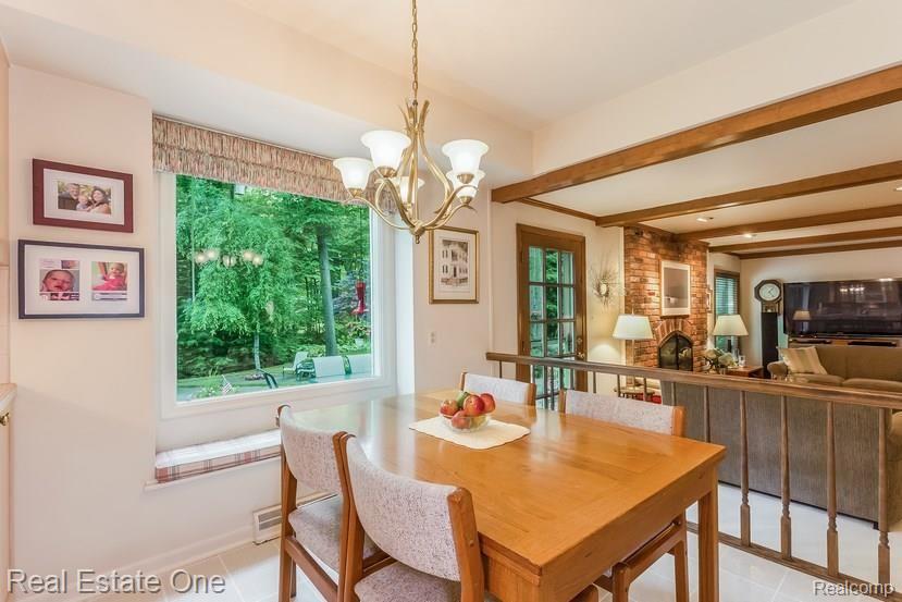 30067 Fox Grove Road Farmington Hills, MI 48334 - Photo 9 of 29