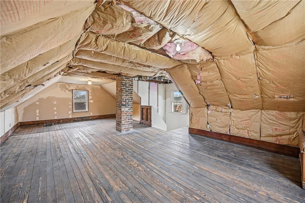 564 Spruce Avenue Sharon, PA 16146 - Photo 26 of 37 a view of a room with wooden floor