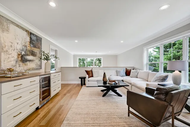 $995,000 | 129 Harding Avenue, Glen Ellyn, IL 60137