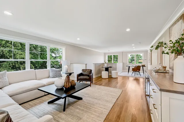 $995,000 | 129 Harding Avenue, Glen Ellyn, IL 60137