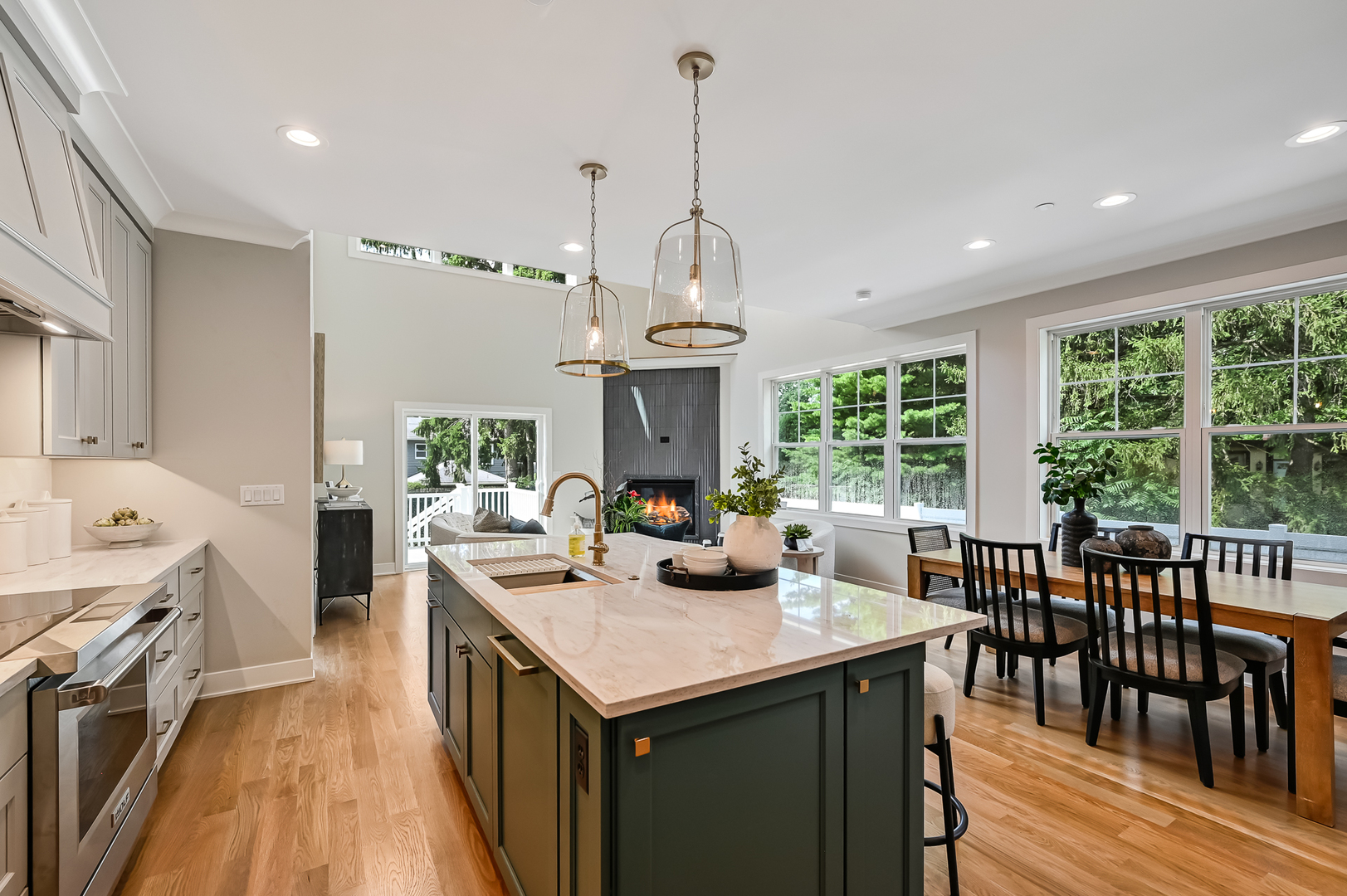 129 Harding Avenue Glen Ellyn, IL 60137 - Photo 10 of 44