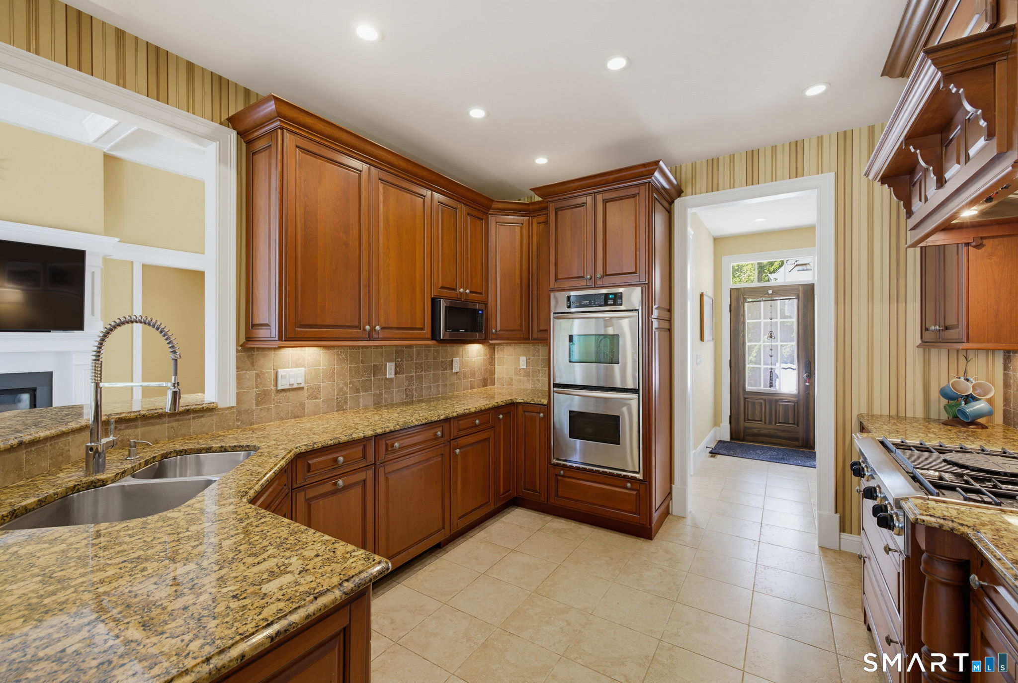 158 Appian Way Coventry, CT 06238 - Photo 16 of 40 a kitchen with stainless steel appliances granite countertop a stove and a sink