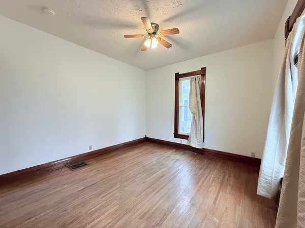 $139,900 | 421 North Grant Street, Clinton, IL 61727