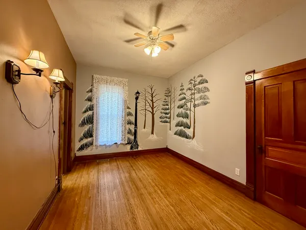 $139,900 | 421 North Grant Street, Clinton, IL 61727