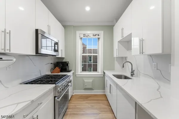 $375,000 | 133 Summit Avenue, Unit 16, Summit, NJ 07901