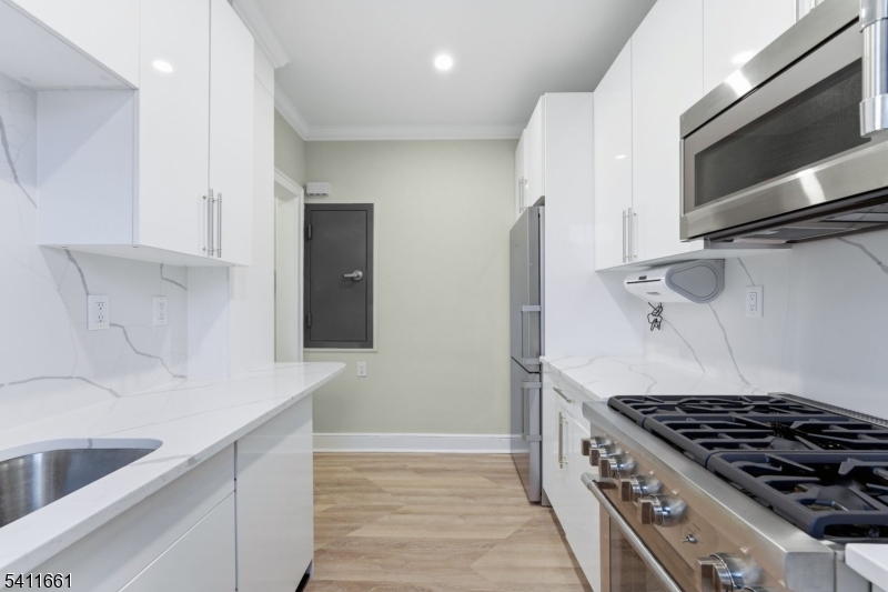 133 Summit Avenue, Unit 16 Summit, NJ 07901 - Photo 9 of 14