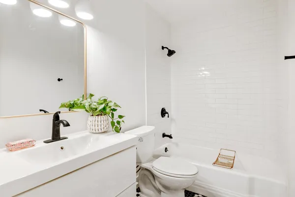 $3,800 | 1303 West 9th Street, Tempe, AZ 85281