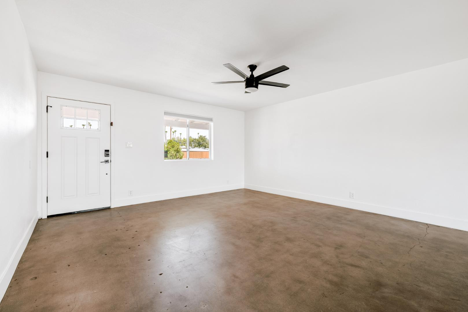 1303 West 9th Street Tempe, AZ 85281 - Photo 4 of 27 Photo #4