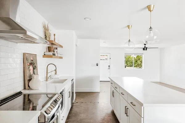 $3,800 | 1303 West 9th Street, Tempe, AZ 85281