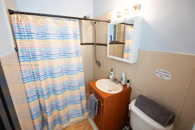 $895,000 | 16910 Northeast 8th Court, North Miami Beach, FL 33162