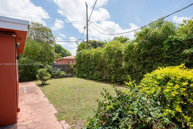 $895,000 | 16910 Northeast 8th Court, North Miami Beach, FL 33162