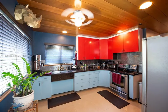 $895,000 | 16910 Northeast 8th Court, North Miami Beach, FL 33162