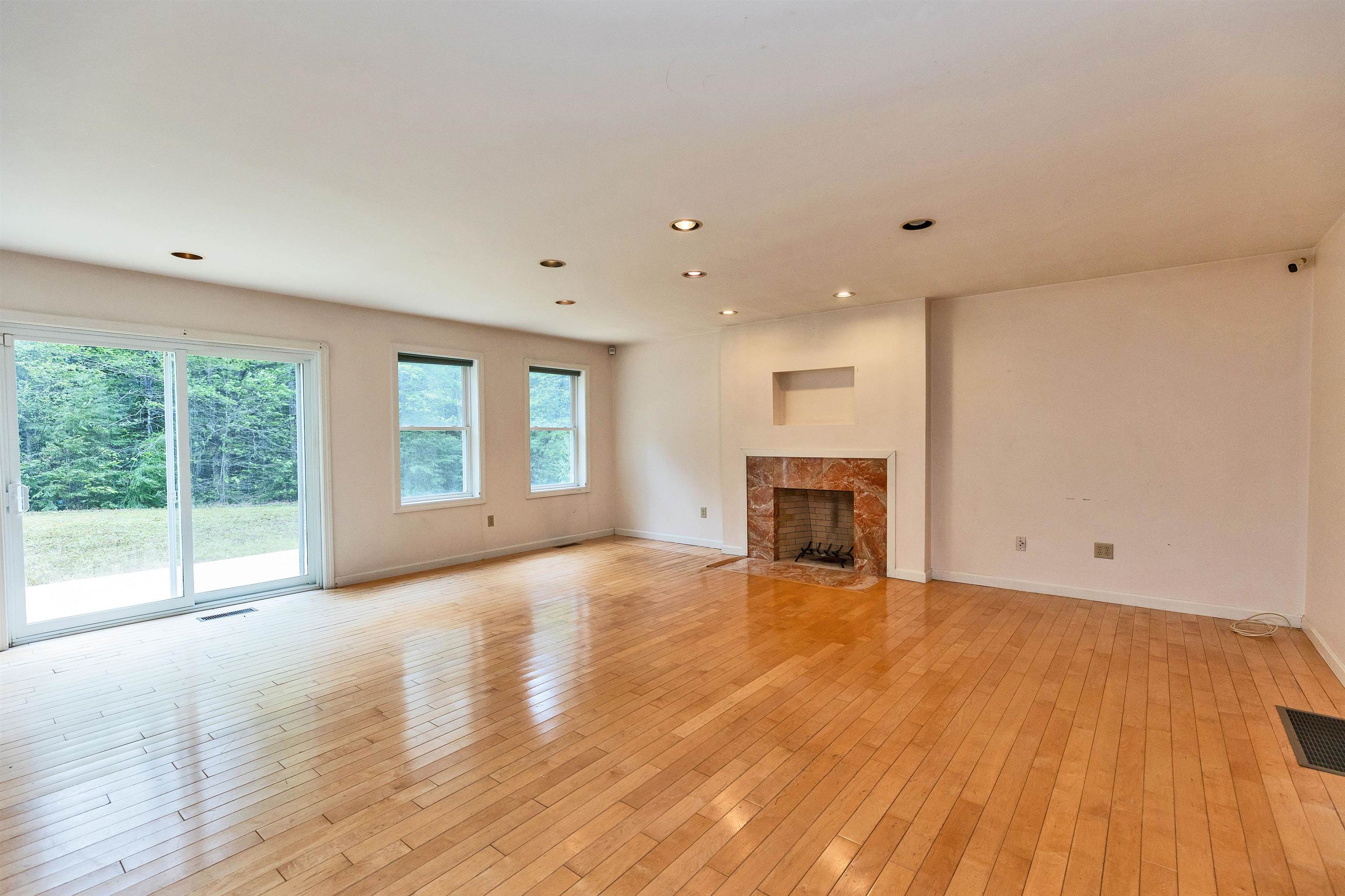 148 Old Dublin Road Peterborough, NH 03458 - Photo 11 of 52