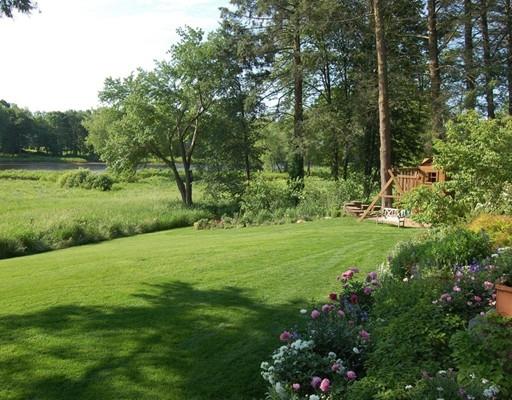77 Coolidge Road Concord, MA 01742 - Photo 24 of 30 Gallery Image 24