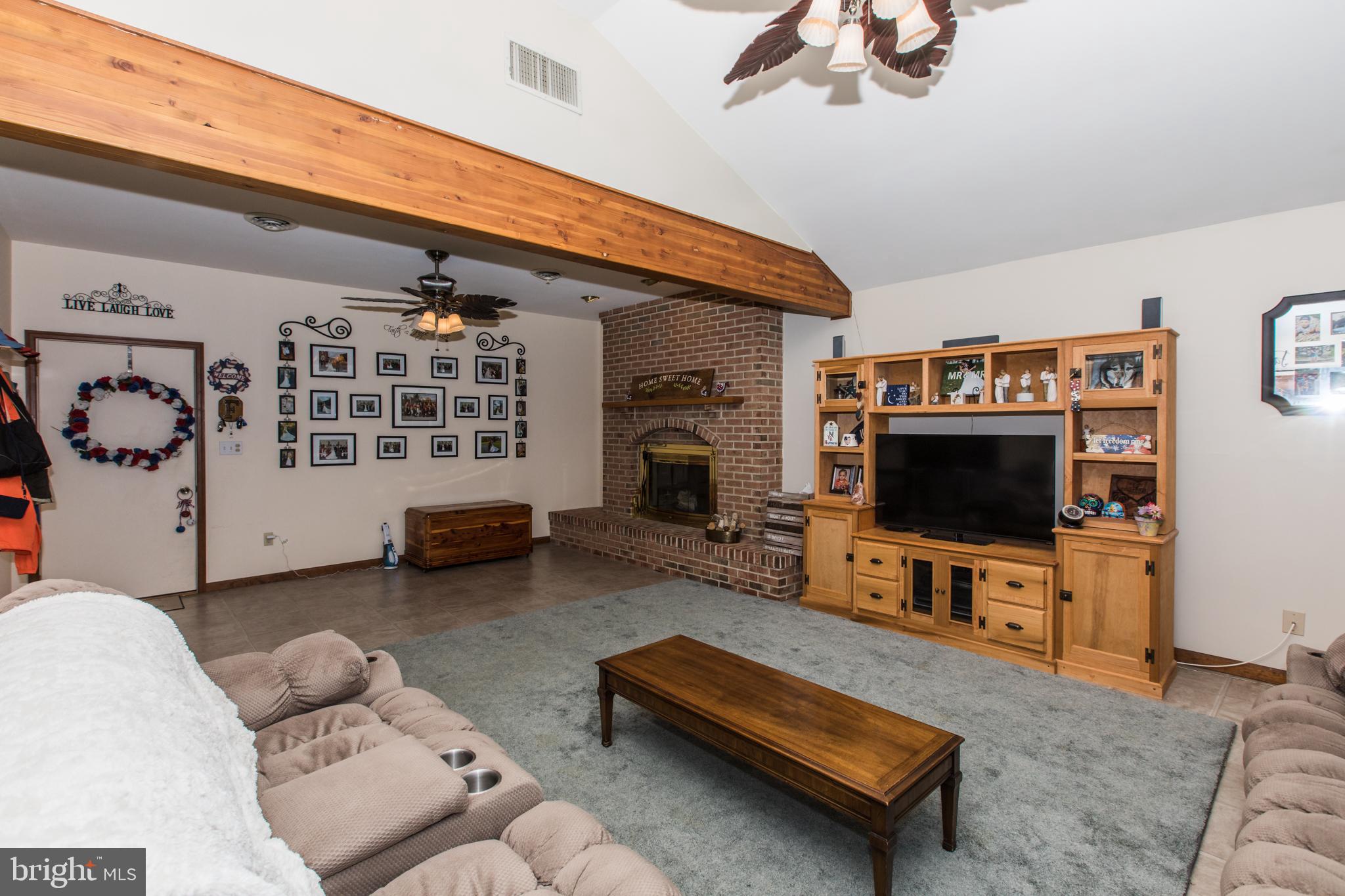 2030 Aster Road Macungie, PA 18062 - Photo 17 of 39 Great Room