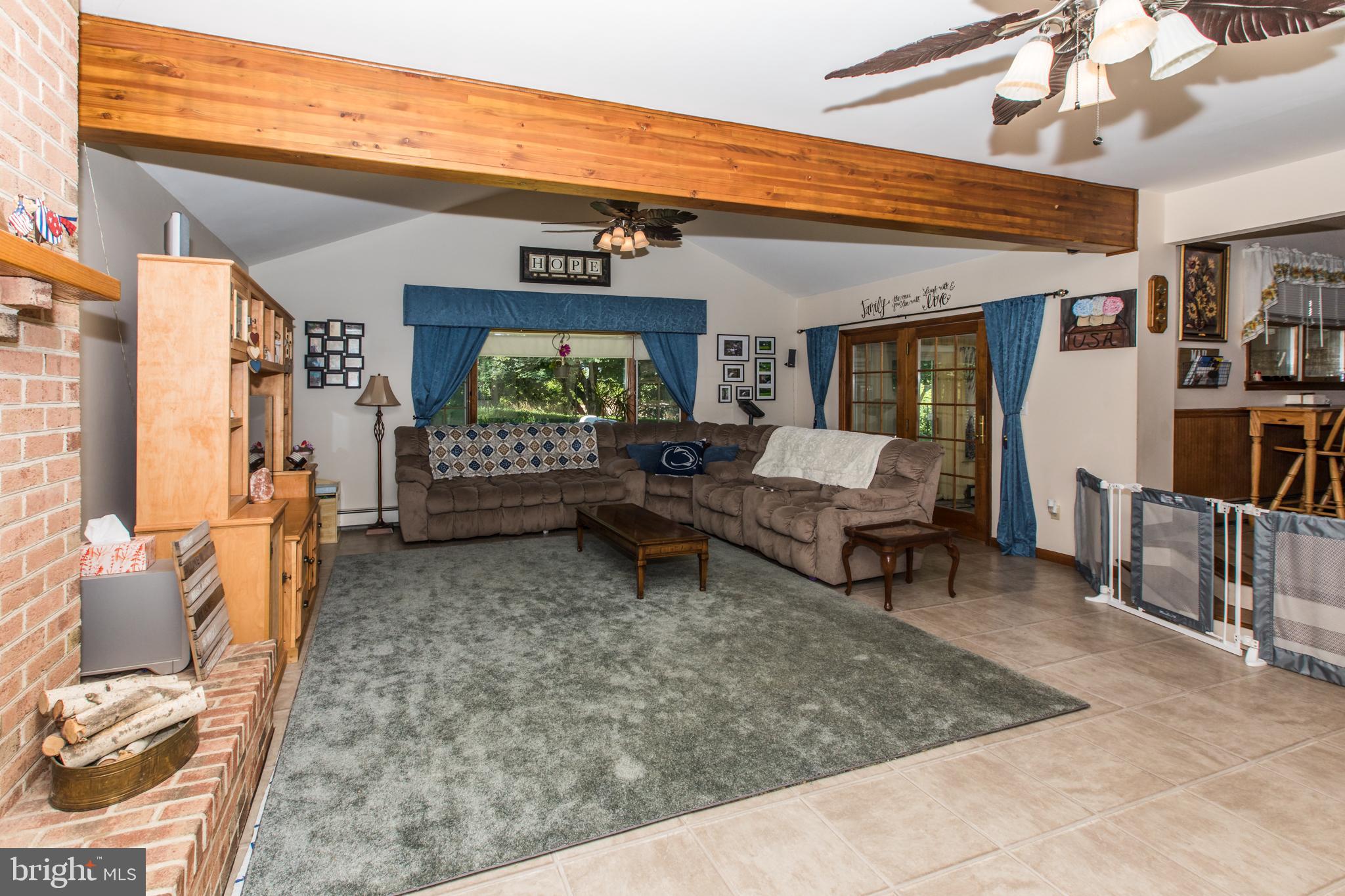 2030 Aster Road Macungie, PA 18062 - Photo 18 of 39 Great Room