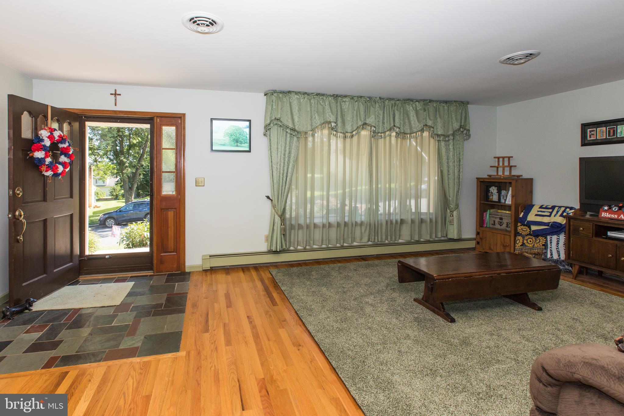 2030 Aster Road Macungie, PA 18062 - Photo 5 of 39 Living Room