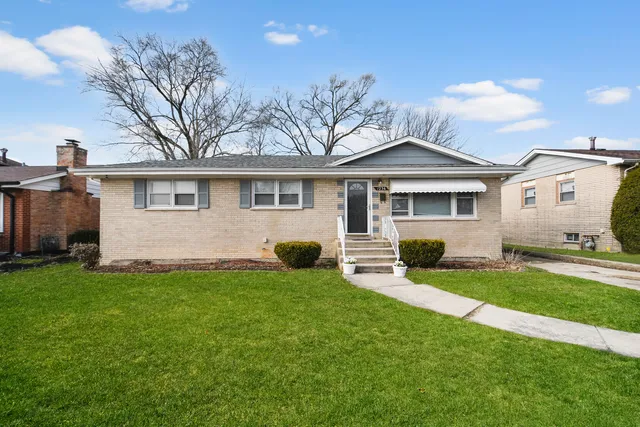 $189,873 | 1236 Barbara Lane, Chicago Heights, IL 60411