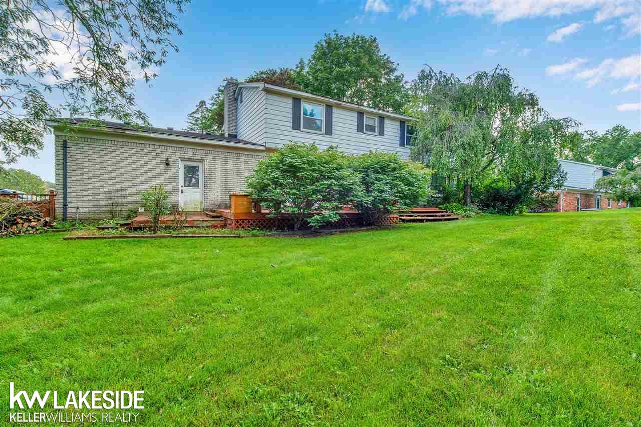 4035 Chapman Road Utica, MI 48316 - Photo 2 of 23 50050931-1.JPG