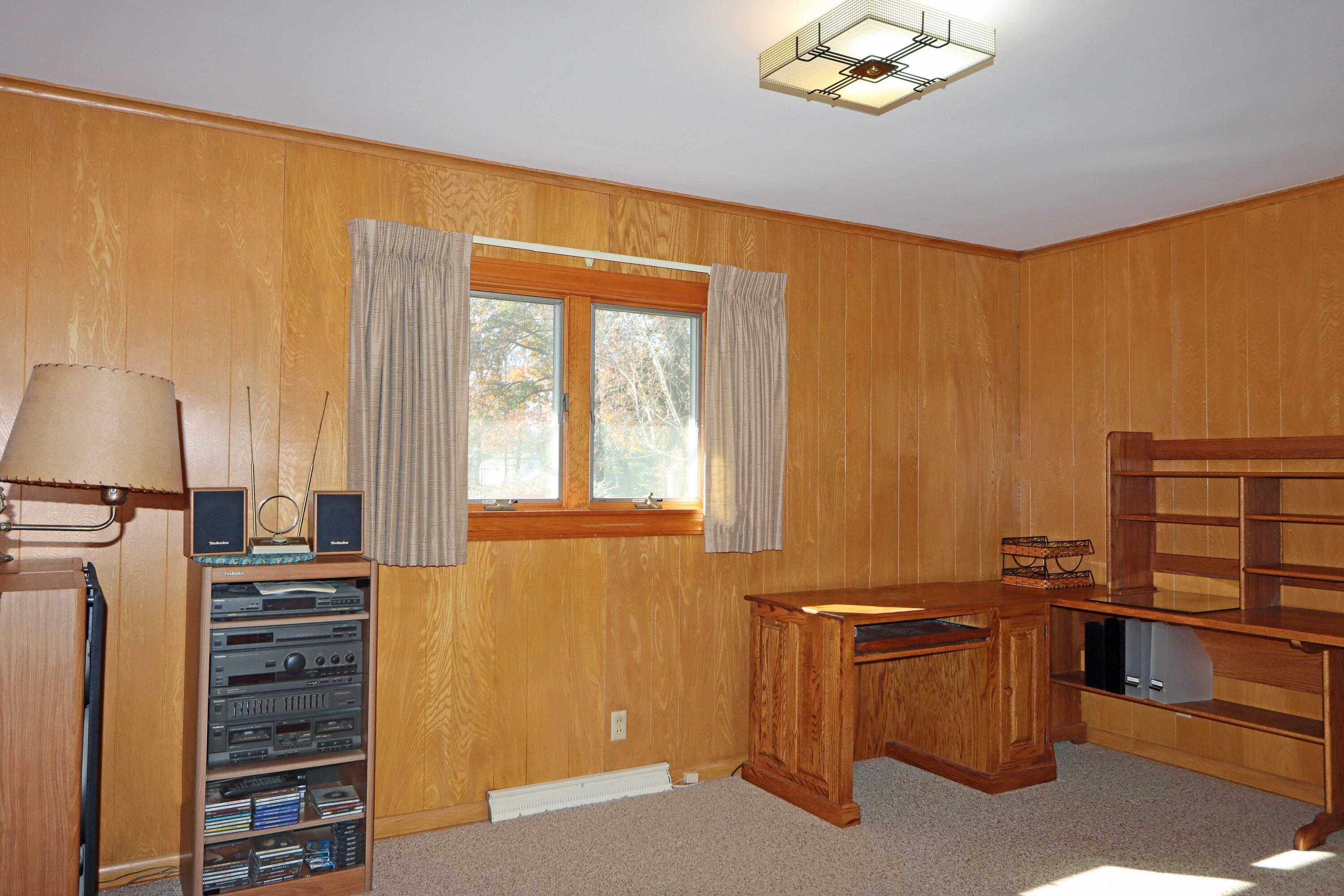 4667 Wingate Road Columbus, OH 43232 - Photo 25 of 47 IMG_2876_edited-1