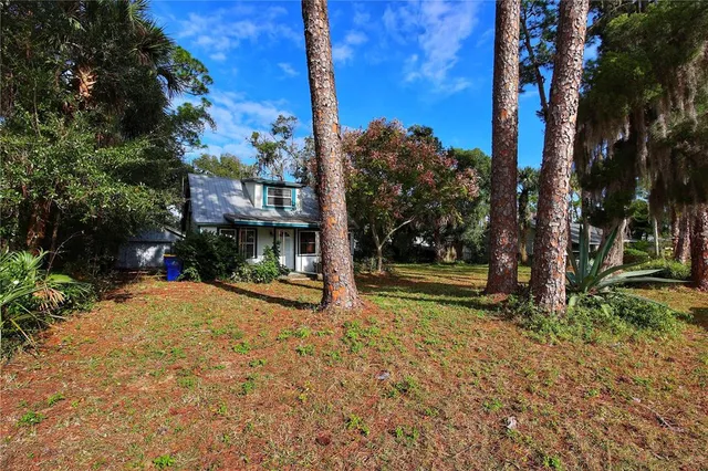 a view of a livingroom with a furniture
