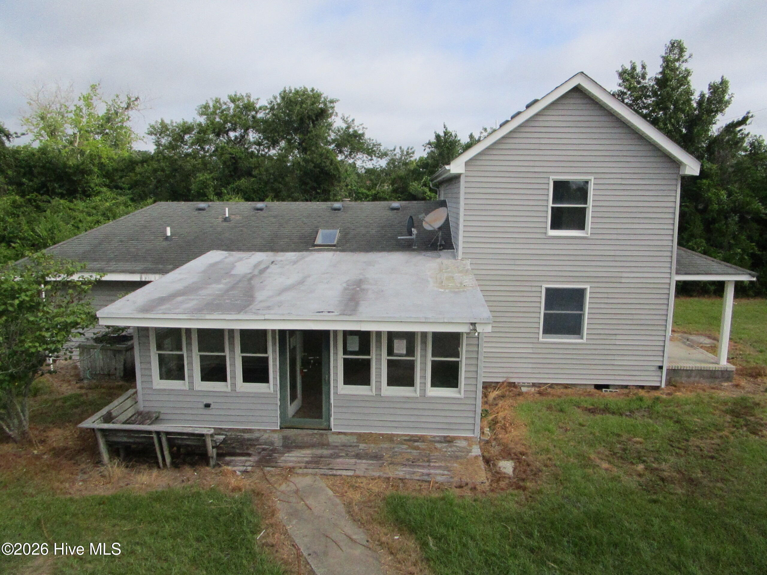 330 Narrow Shore Road Aydlett, NC 27916 - Photo 9 of 63 Gallery Image 9