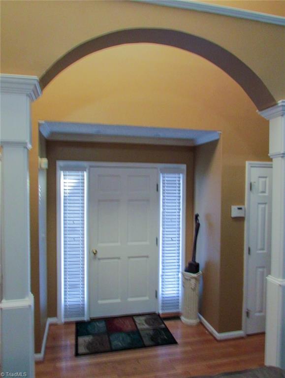 1612 Penny Road High Point, NC 27265 - Photo 3 of 46 Entry