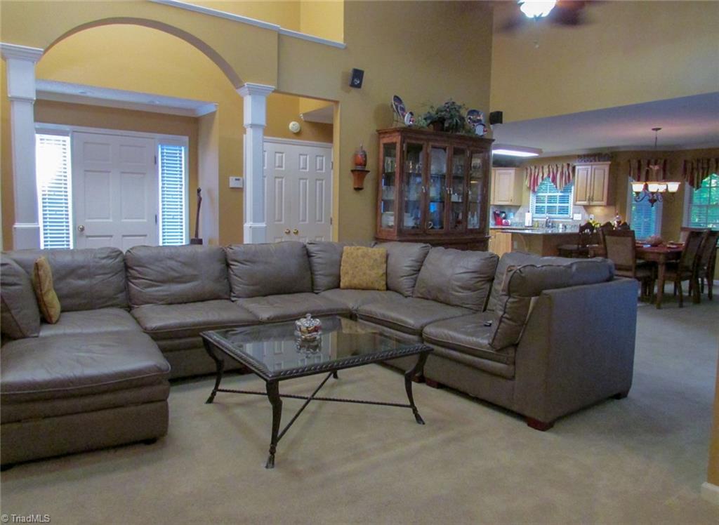 1612 Penny Road High Point, NC 27265 - Photo 5 of 46 Living Room