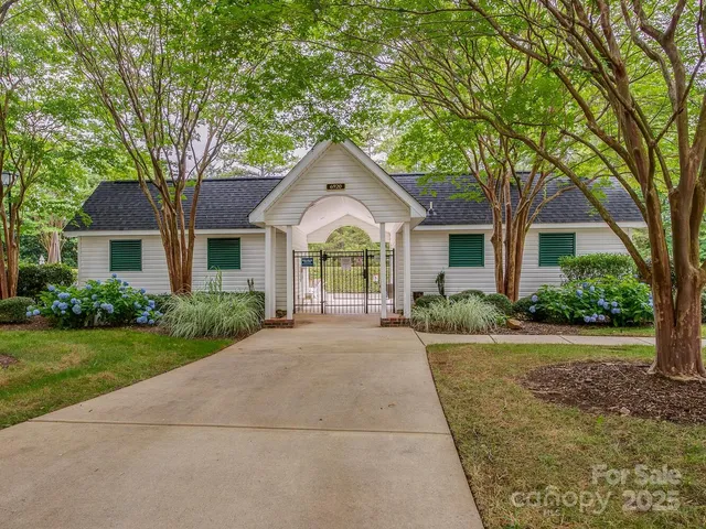 $450,000 | 8615 Tayland Cellers Court, Charlotte, NC 28277