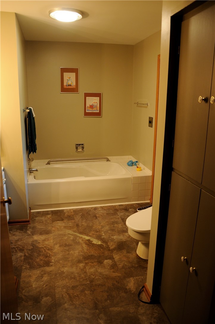1565 Duffus Road Northeast Warren, OH 44484 - Photo 28 of 42