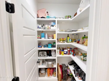 $343,000 | 122 Lakes Edge Drive, Broussard, LA 70518