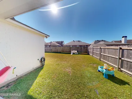 $343,000 | 122 Lakes Edge Drive, Broussard, LA 70518