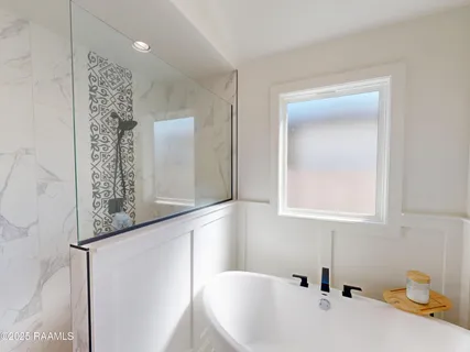 $343,000 | 122 Lakes Edge Drive, Broussard, LA 70518