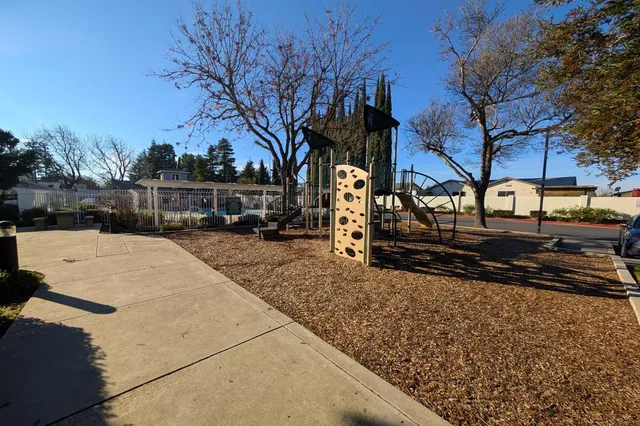 $454,900 | 2198 Walsingham Court, Tracy, CA 95376