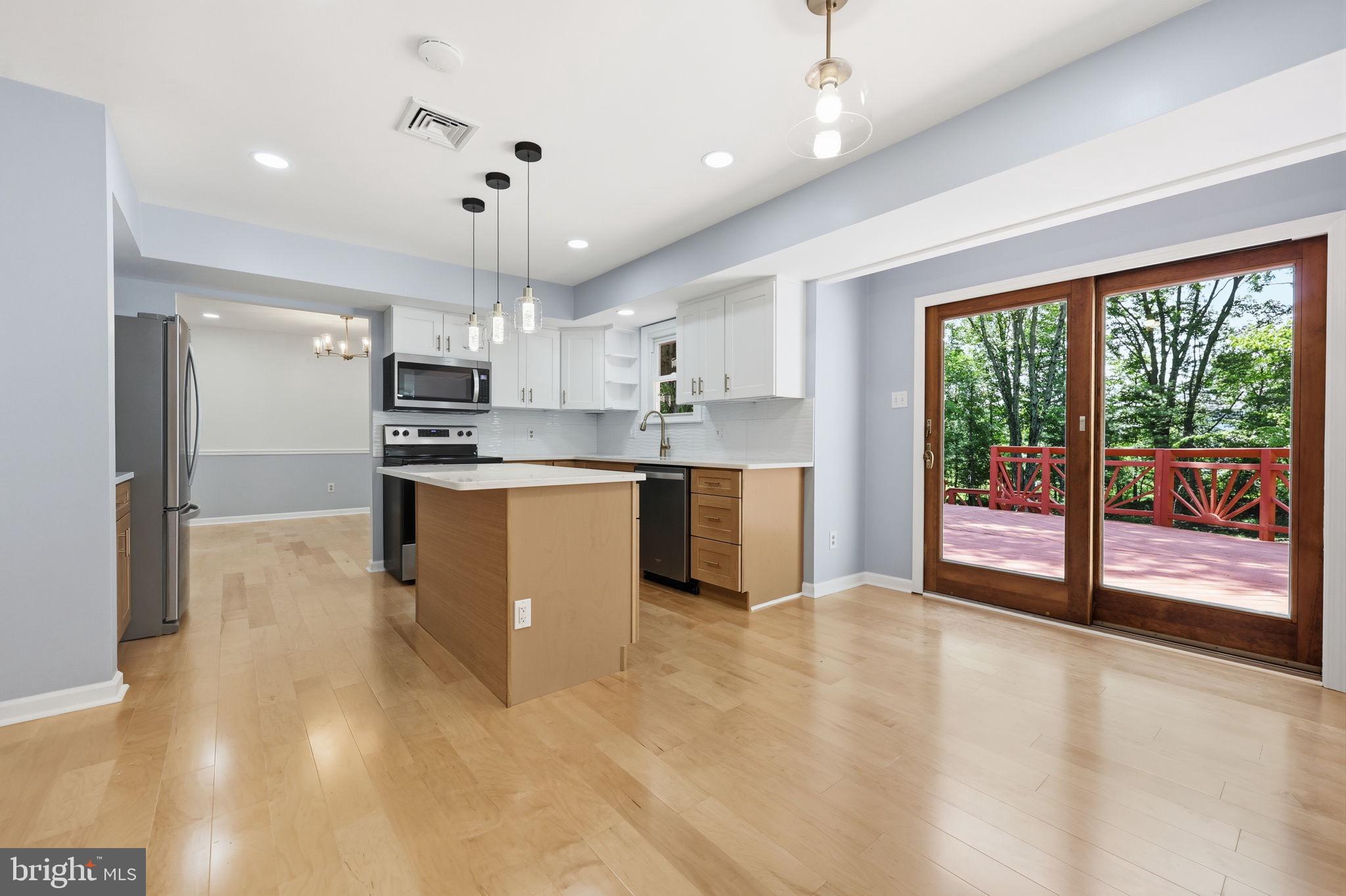 2461 Pine Cone Road Warrington, PA 18976 - Photo 14 of 51 Kitchen sliding door