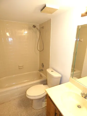 $1,750 | 357 North Rock Island Road, Unit 407, Margate, FL 33063