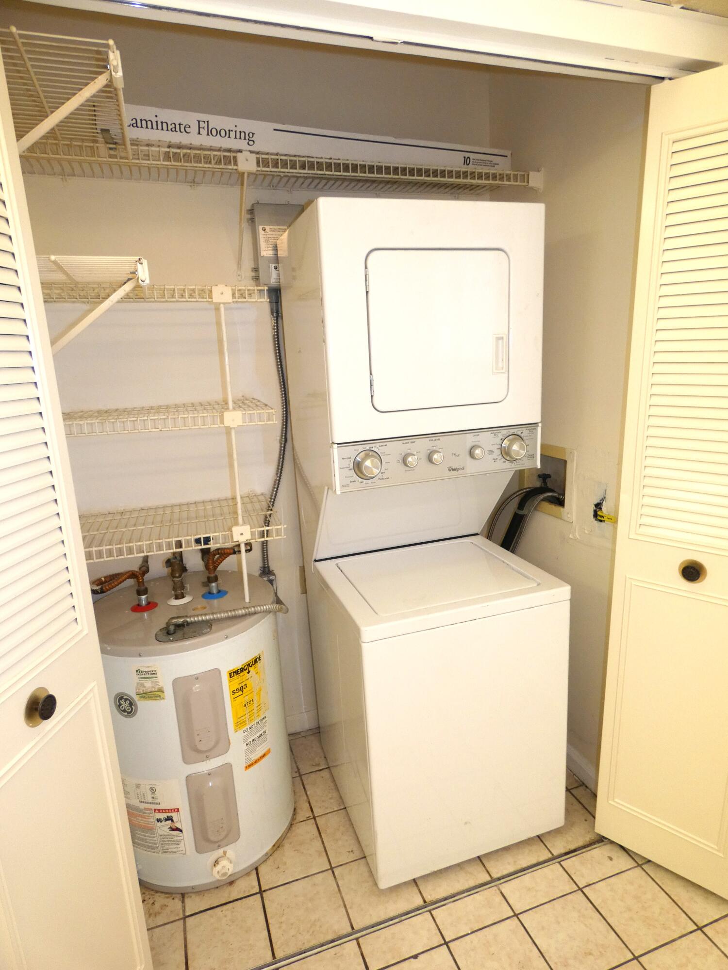 357 North Rock Island Road, Unit 407 Margate, FL 33063 - Photo 4 of 23 P1000926