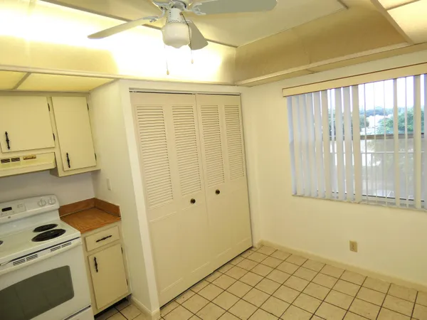 $1,750 | 357 North Rock Island Road, Unit 407, Margate, FL 33063