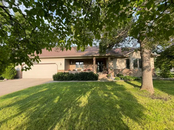 $699,900 | 4562 50th Street South, Moorhead, MN 56560
