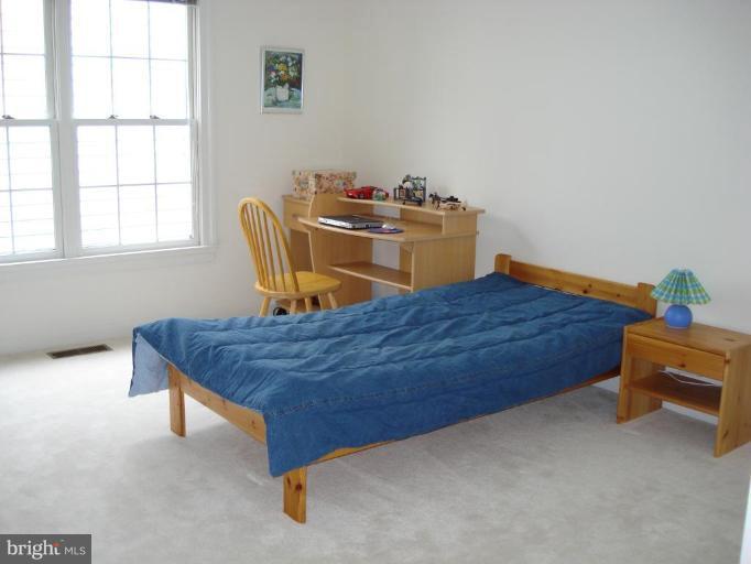 2707 Courthouse Oaks Road Vienna, VA 22181 - Photo 19 of 23 Bedroom #3