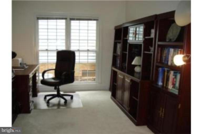 2707 Courthouse Oaks Road Vienna, VA 22181 - Photo 20 of 23 Office