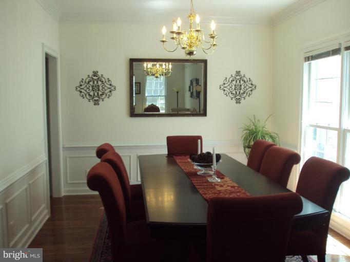 2707 Courthouse Oaks Road Vienna, VA 22181 - Photo 21 of 23 Dining Room